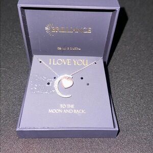 Brilliance Crystal and Mother of Pearl necklace